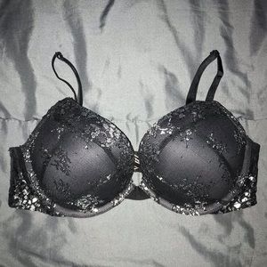 Victoria Secret Bombshell Bra